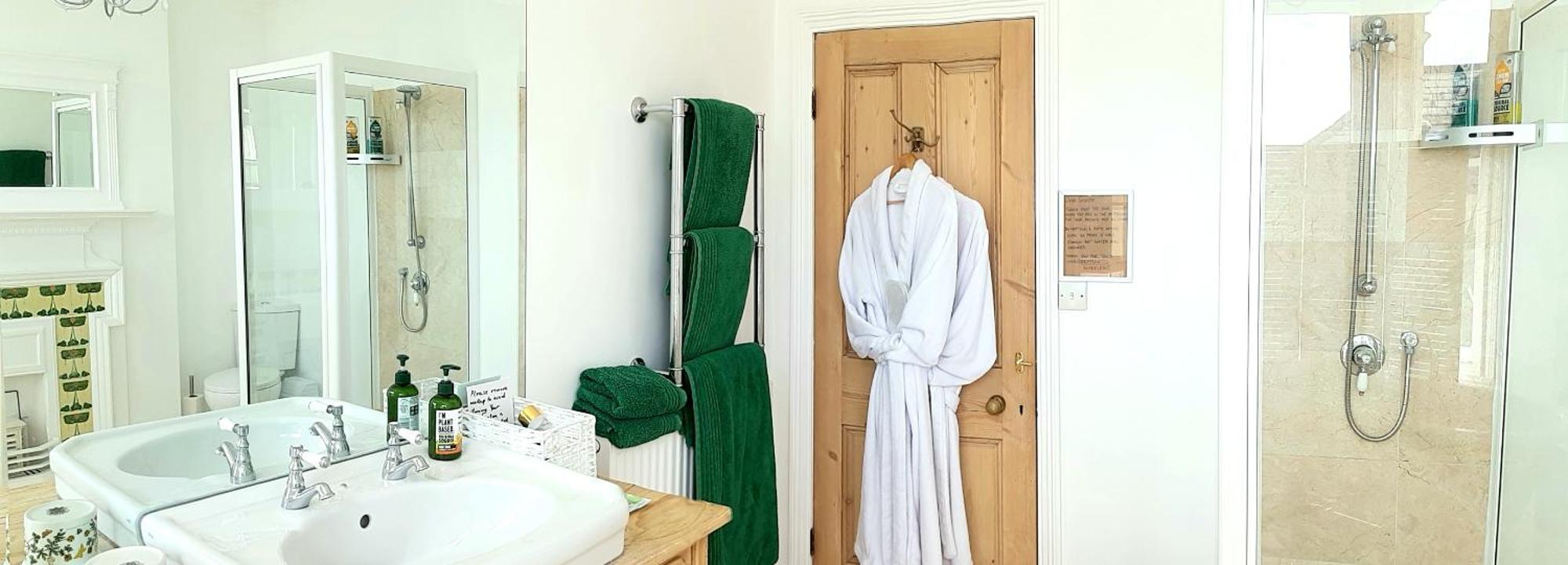 West Hill Retreat Edwardian Balcony Ensuite With Room Served Breakfast & Free Parking هاستَنغ المظهر الخارجي الصورة